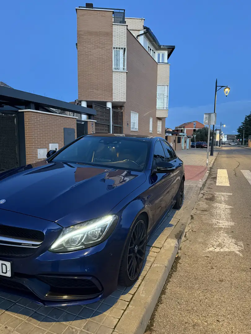 Mercedes-Benz C 63 AMG S 7G Plus - 1