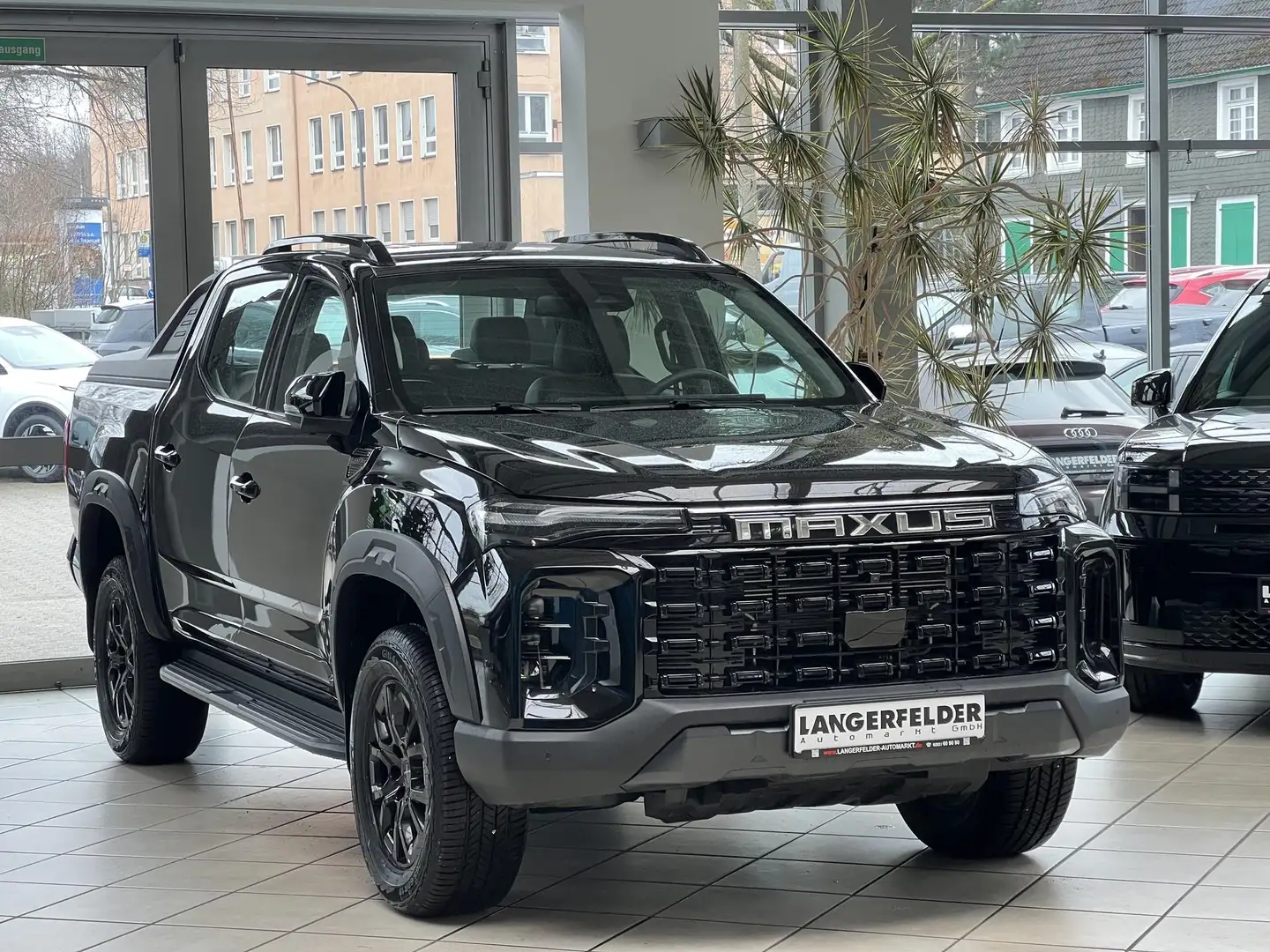 Maxus T60 T60 MAX Luxury PickUp 4x4|3,5t Zuglast|360°|LED| Schwarz - 1