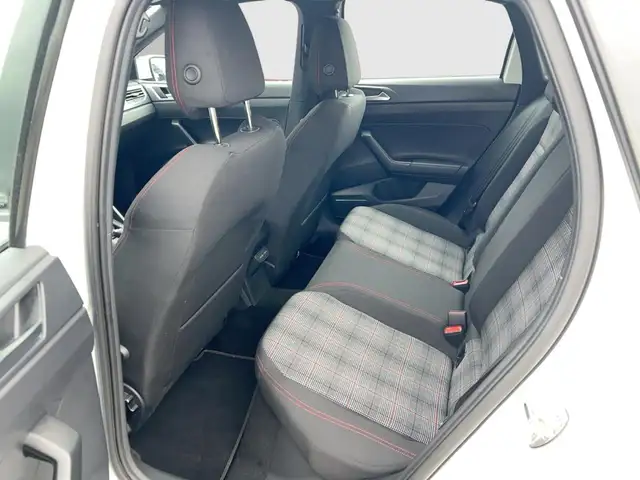 Volkswagen Polo view 12