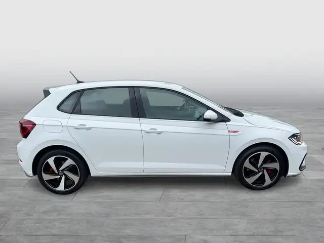 Volkswagen Polo view 6