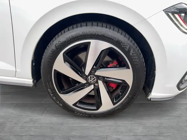 Volkswagen Polo view 7