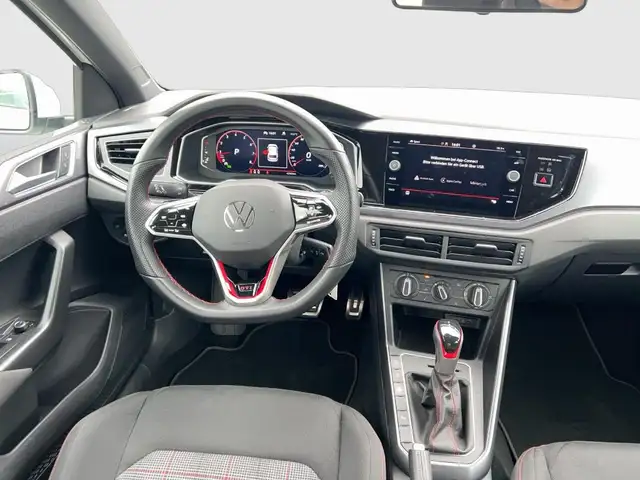 Volkswagen Polo view 11