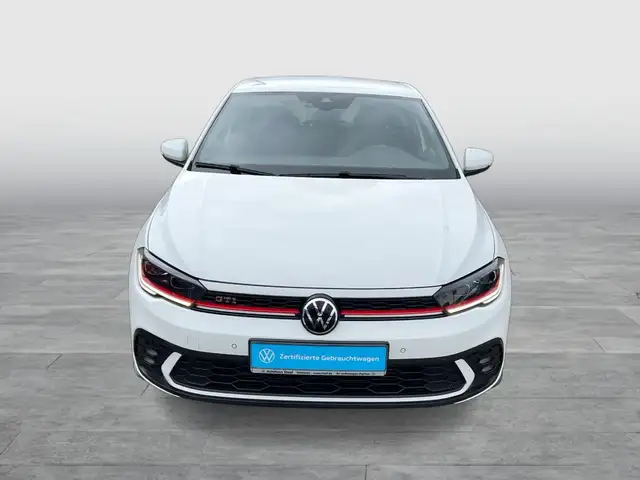 Volkswagen Polo view 8