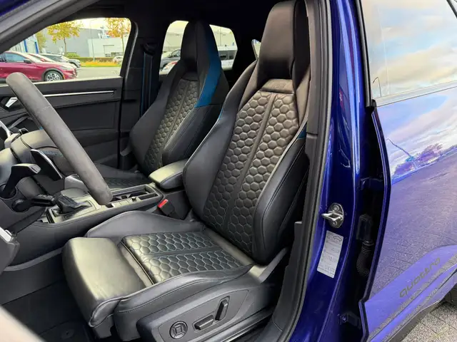 Audi RS Q3 view 14
