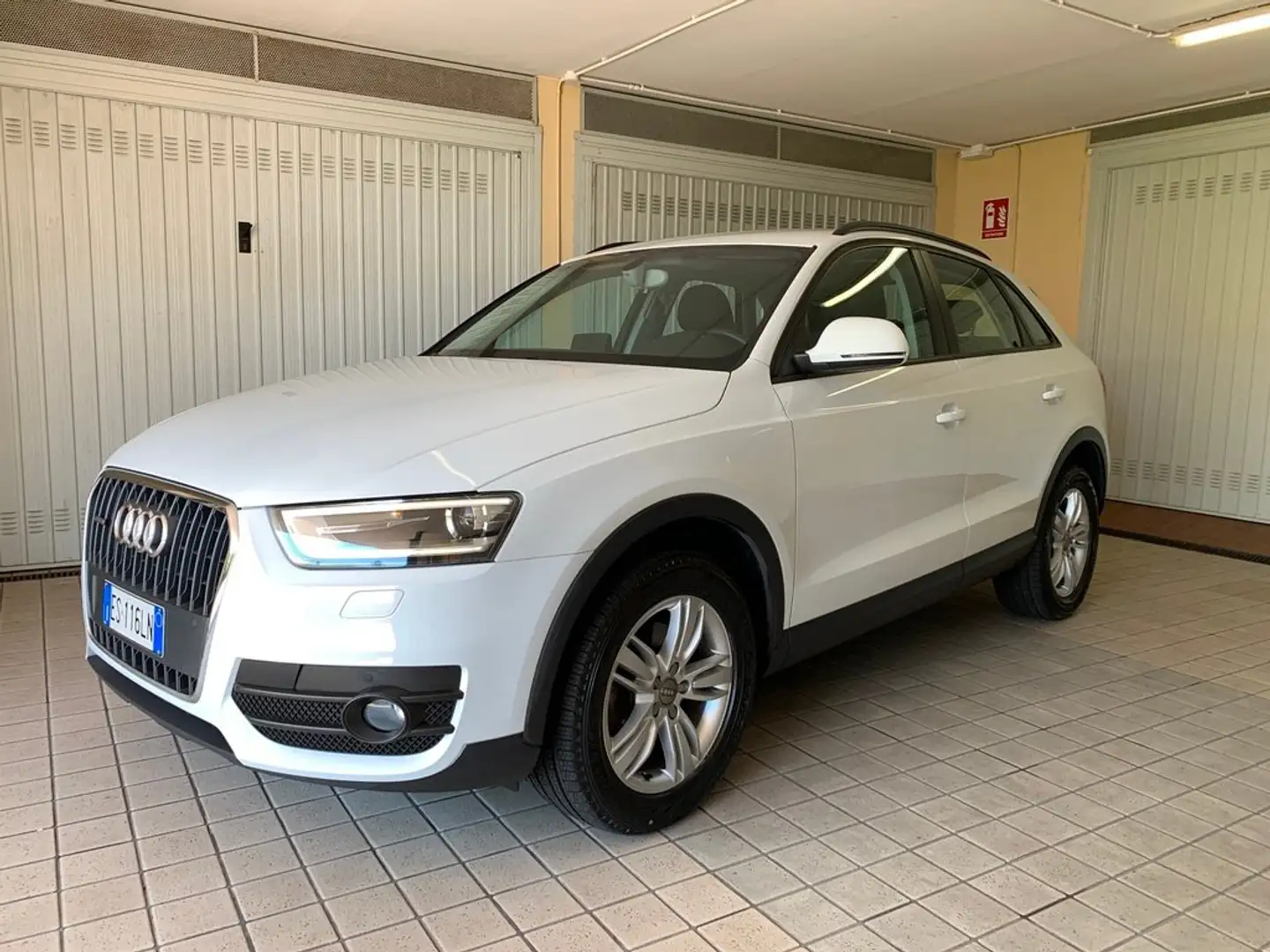 Audi Q3 AUDI Q3 2.0 tdi quattro 140cv s-tronic Blanc - 1