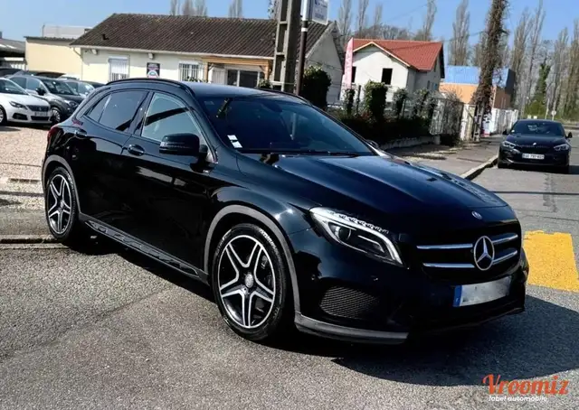 Mercedes-Benz GLA 250 250 211 CV FASCINATION 4MATIC 7G-DCT BVA AMG
