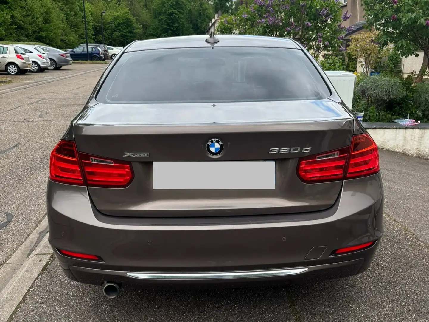 BMW 320 320d xDrive 184 ch Luxury A - 2