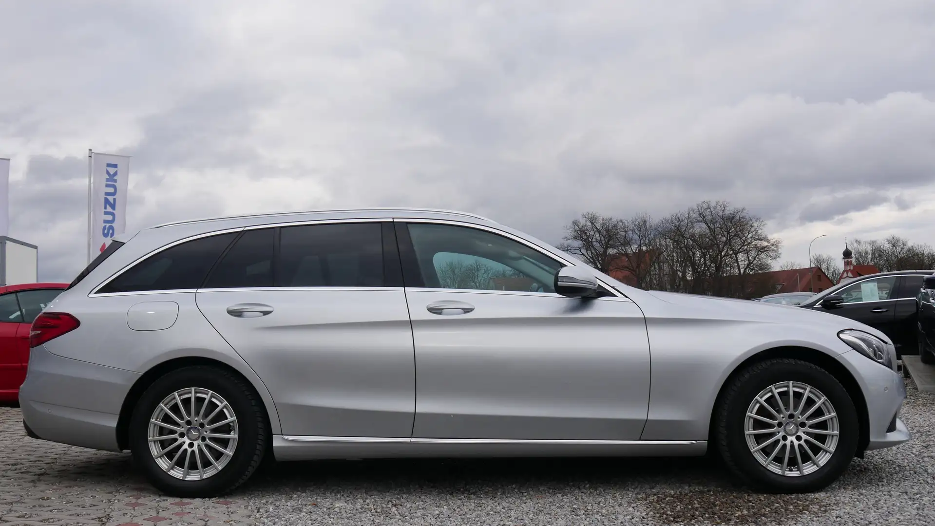 Mercedes-Benz C 200 d Euro6 LED Burmester Navi Sitzheiz Klimaaut BT Grau - 2