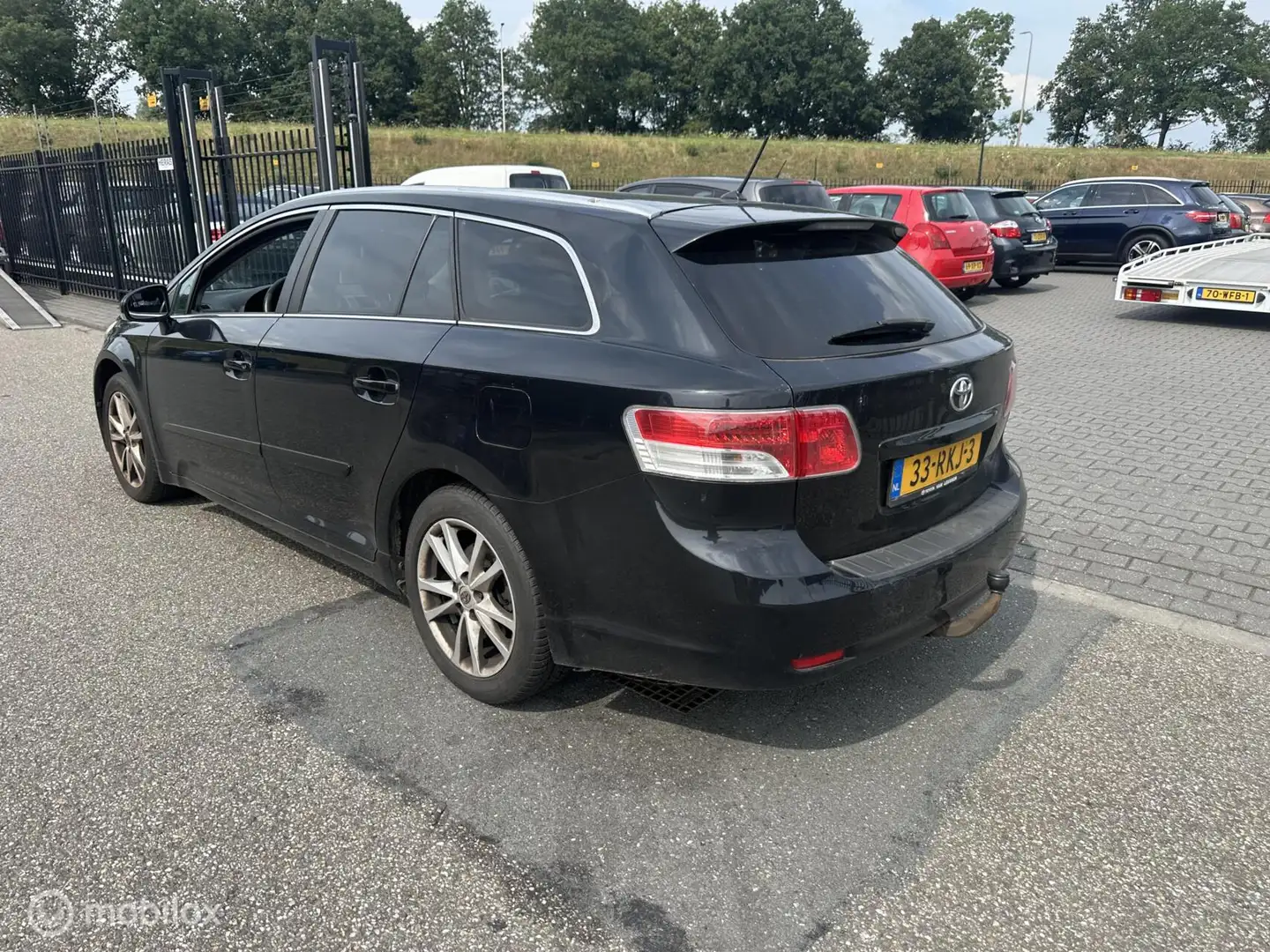 Toyota Avensis 1.8 VVTi Business Limited Zwart - 2