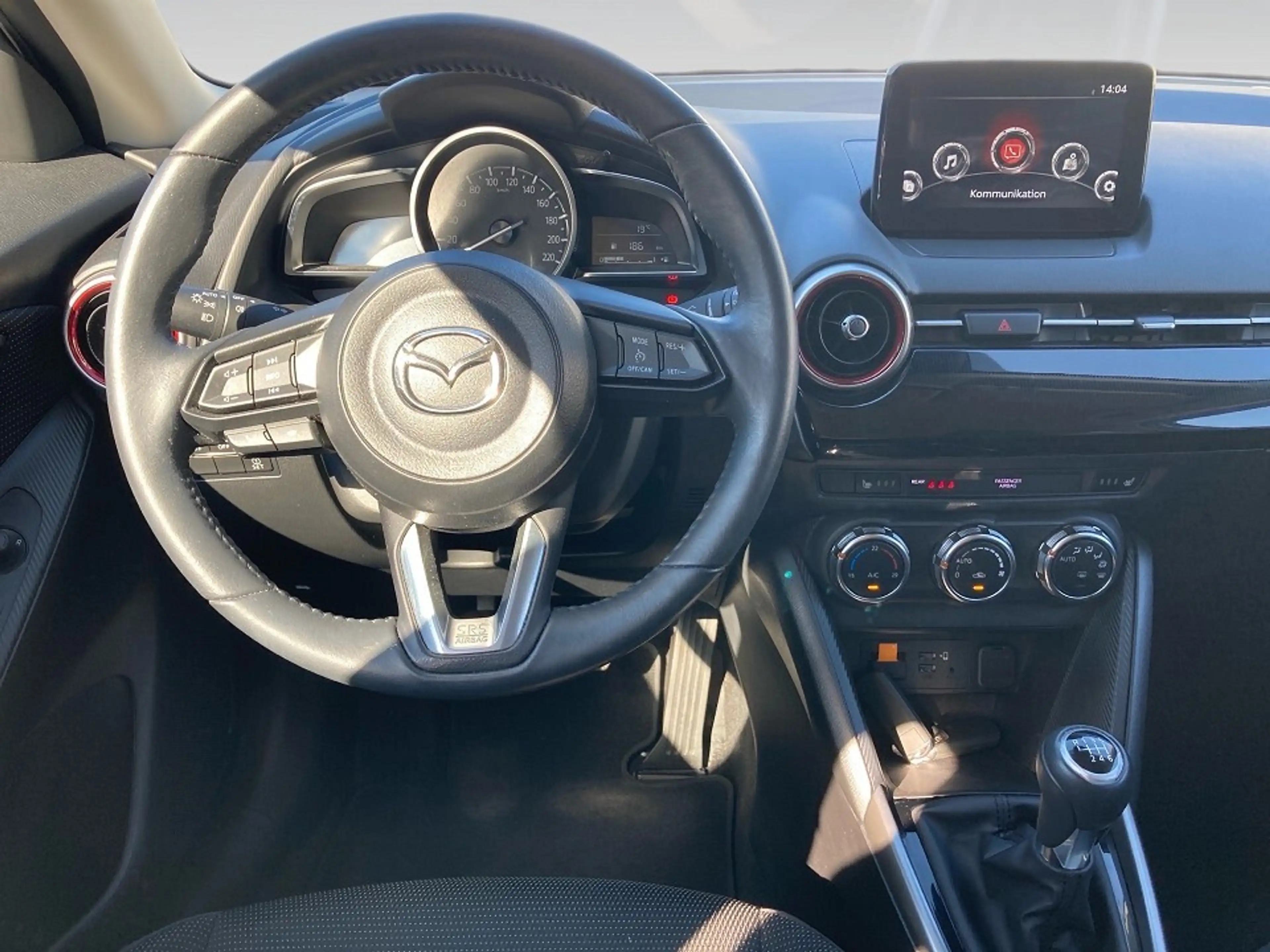 Mazda 2 /G75/Homura — photo 15