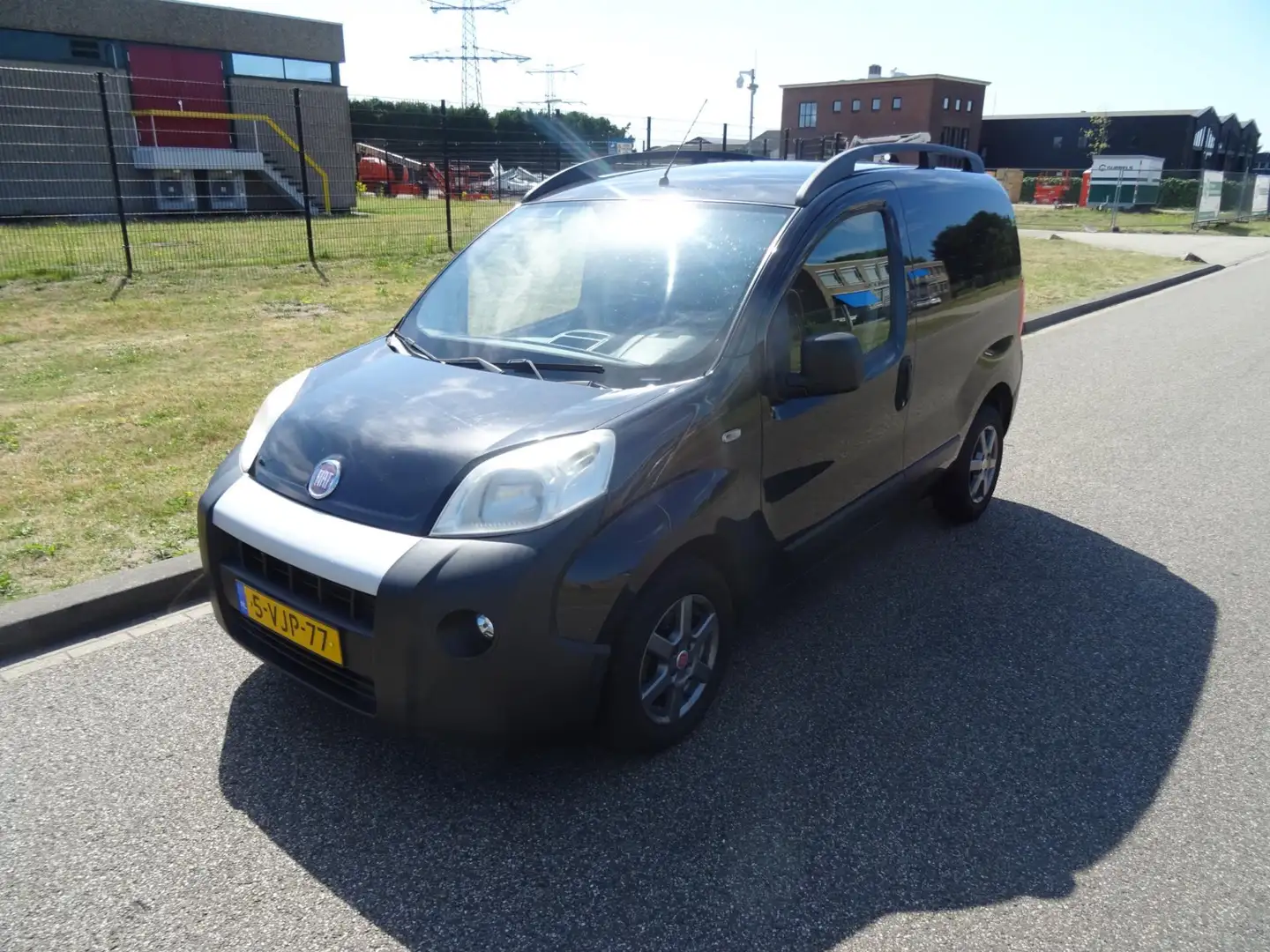 Fiat Fiorino 1.3 MJ SX Zwart - 1
