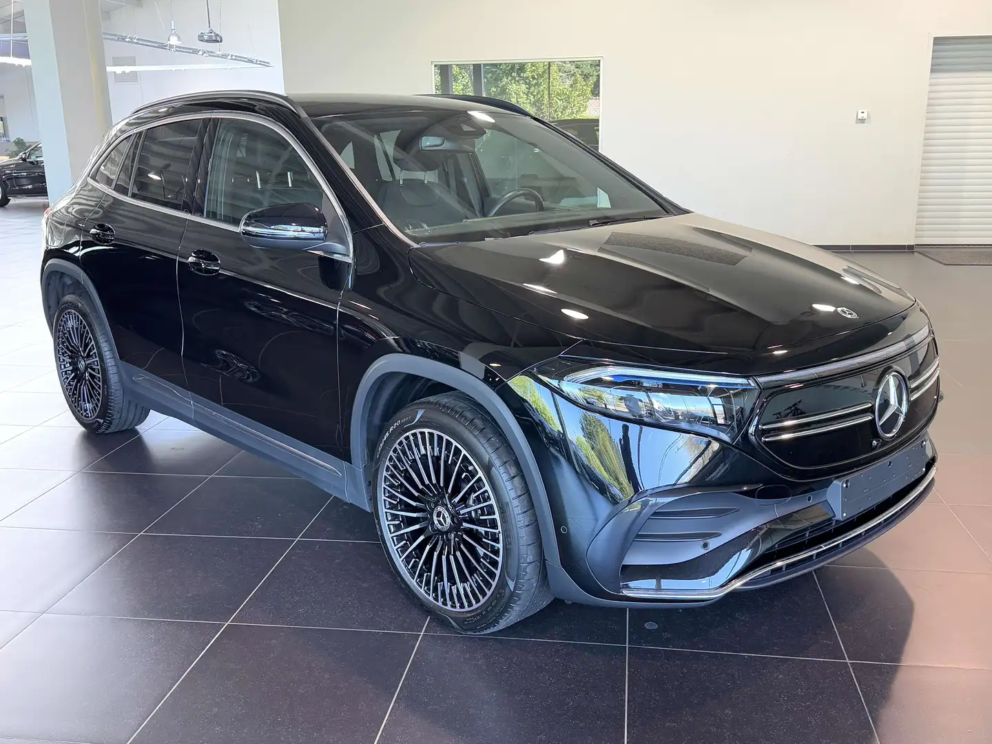 Mercedes-Benz EQA 250 Amg Trekhaak, Camera, Dodehoeks Assist, 20 Inch Al Gris - 2
