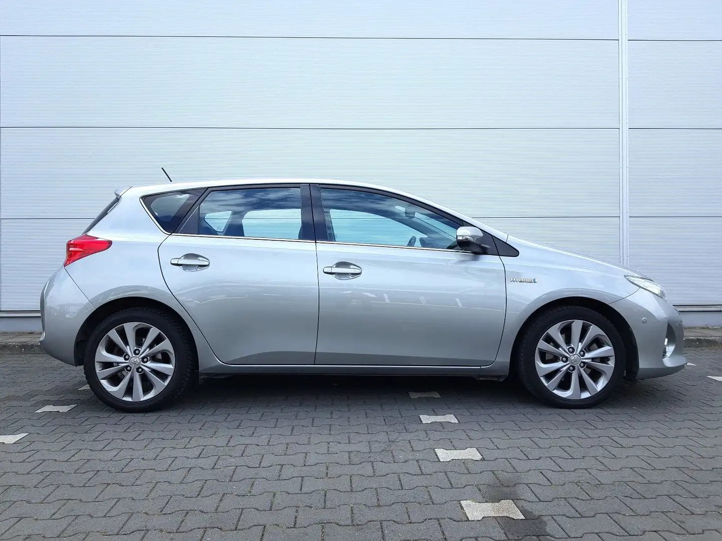 Toyota Auris Hybrid Executive+Automatik+Rückf.Kamera... Argent - 1