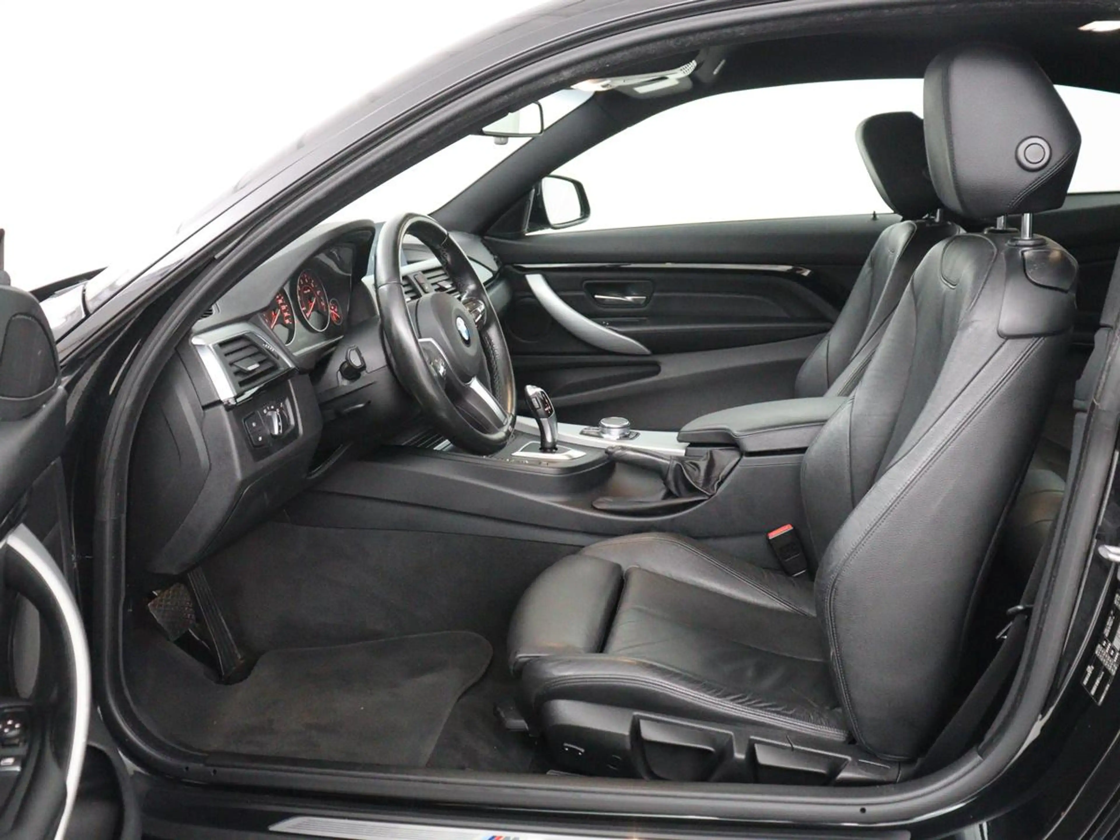 BMW 418 4-serie Coupé 418i High Executive M-sport | Stoelv — photo 4