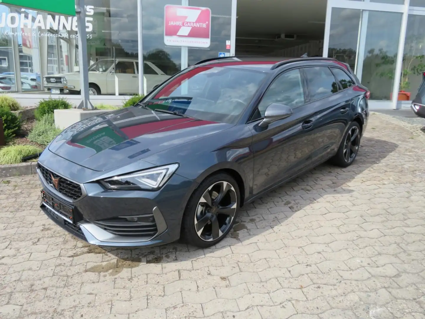 CUPRA Leon Sportstourer 1.5 eTSI DSG Klima Navi Gris - 2