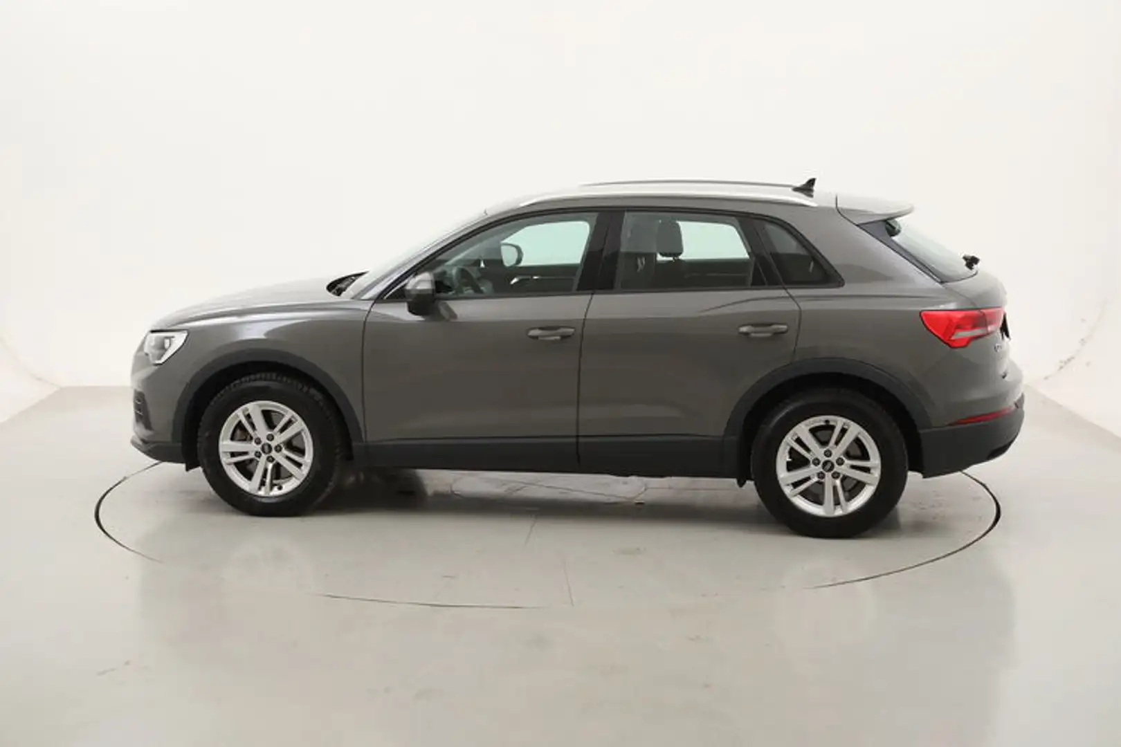 Audi Q3 40 TDI Business S tronic quattro 2.0 Diesel 200CV Gris - 2