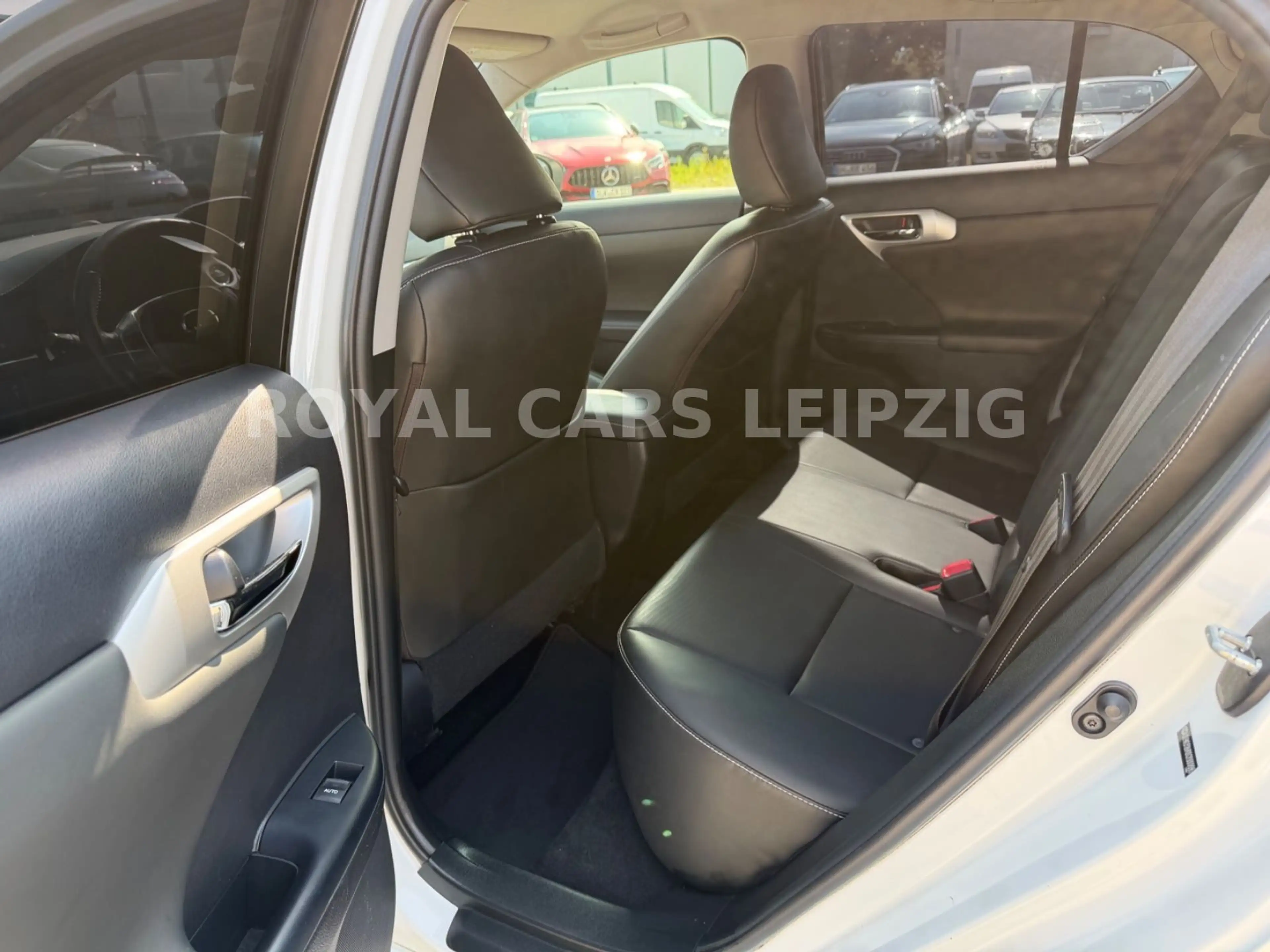 Lexus CT 200h SELECTION|Leder|Navi|Kamera|Xenon| — photo 14