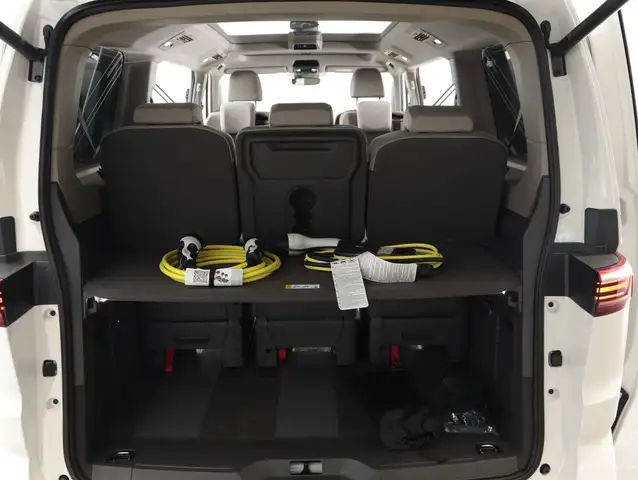 Volkswagen T7 Multivan VW T7 Multivan Business ÜH eHybrid Ansicht 11