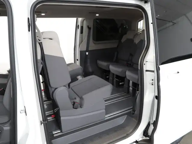 Volkswagen T7 Multivan VW T7 Multivan Business ÜH eHybrid Ansicht 8