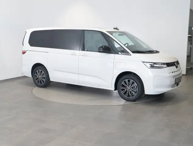 Volkswagen T7 Multivan VW T7 Multivan Business ÜH eHybrid Ansicht 2