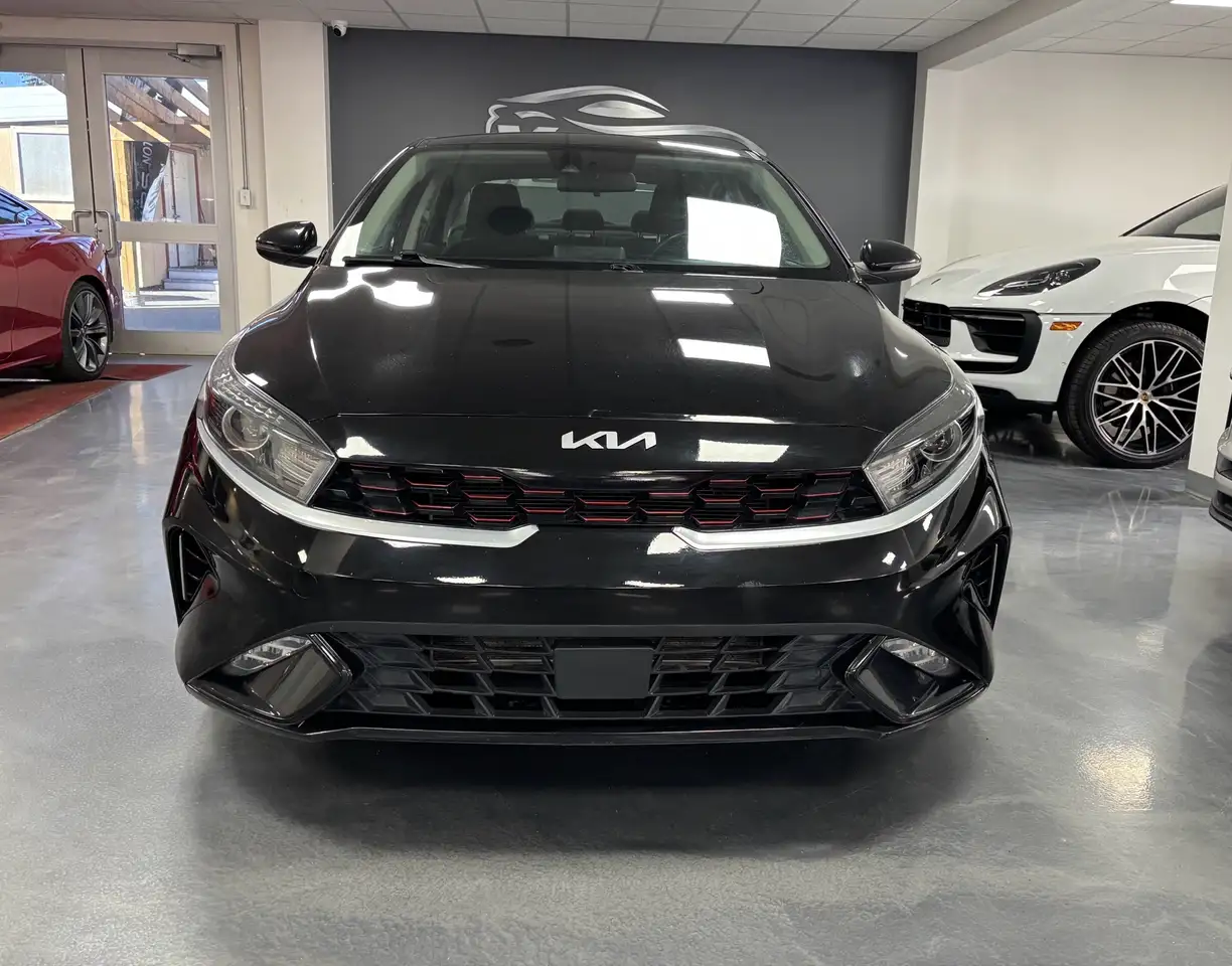 Kia Forte снимка Kia Forte