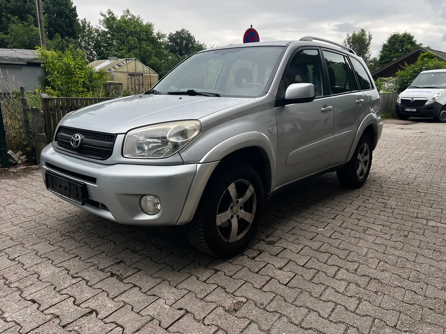 Toyota RAV 4 2.0 Benzin 4x4 Automatik Argento - 1