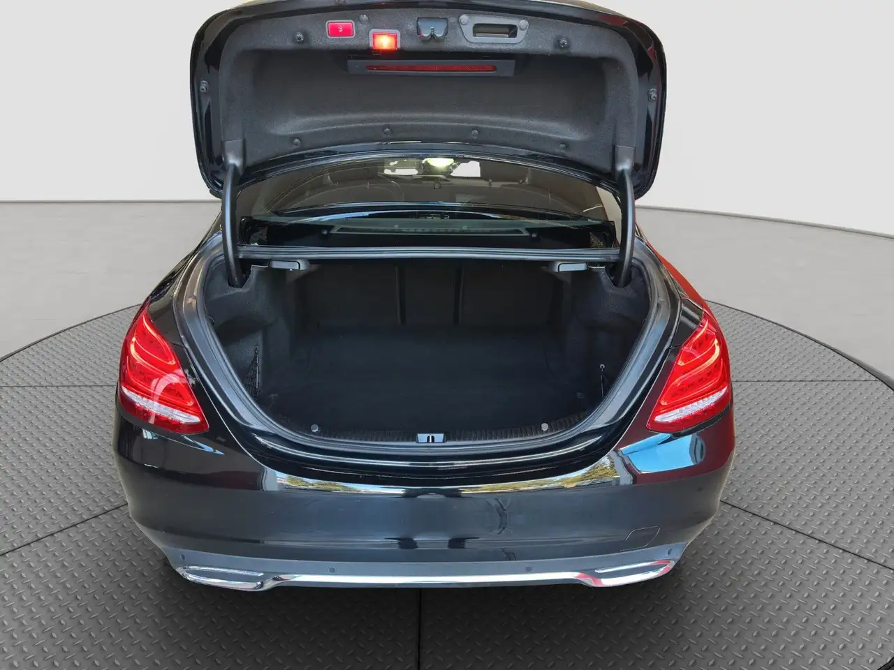 Mercedes-Benz C 200 Berline — photo 20 sur 36