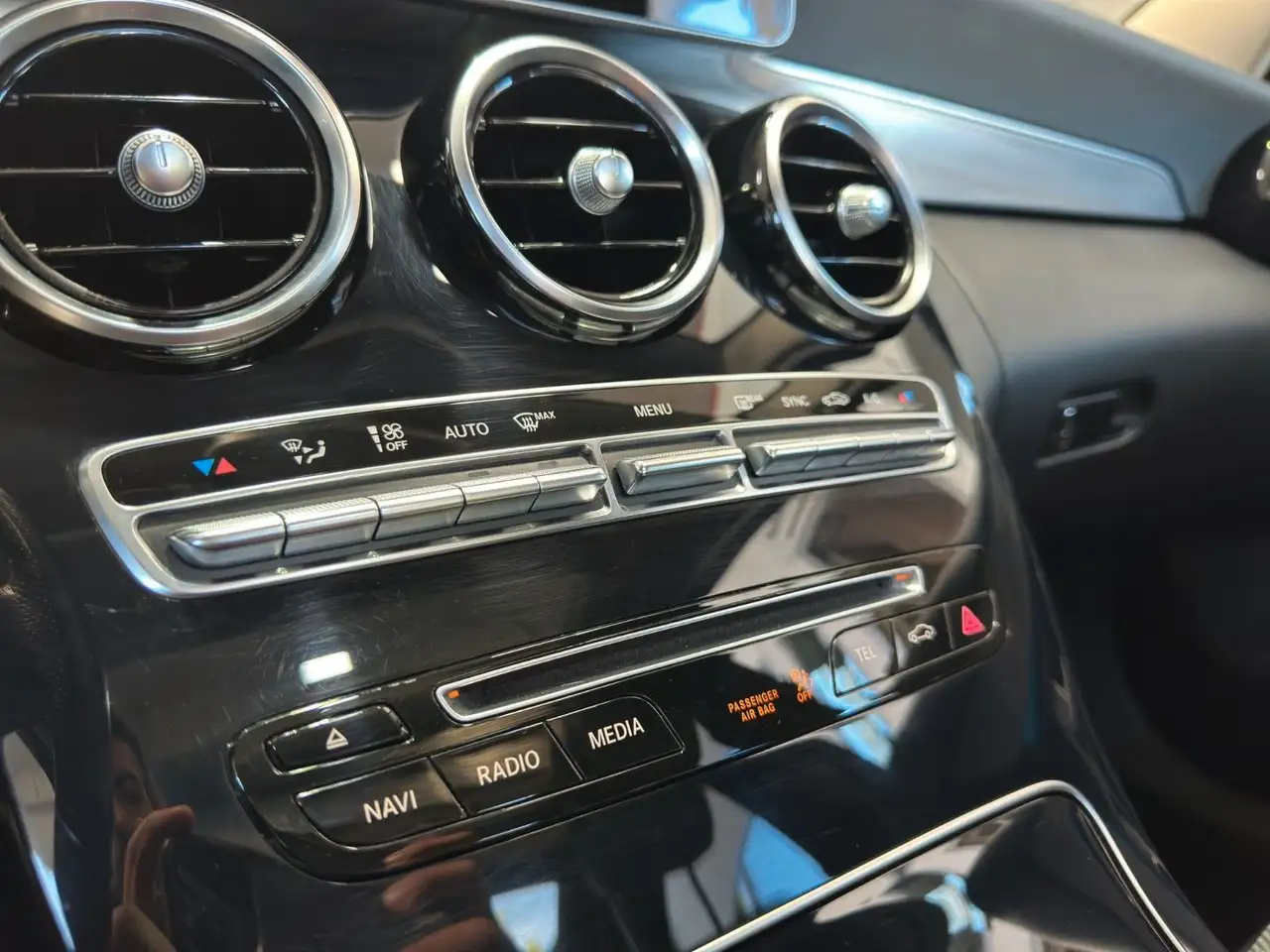 Mercedes-Benz C 200 Berline — photo 17 sur 36