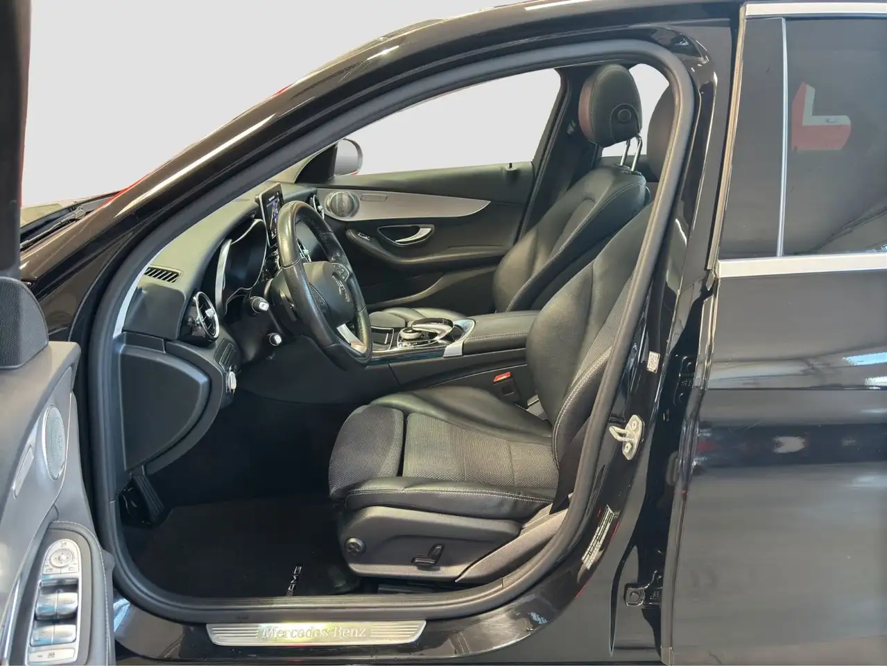 Mercedes-Benz C 200 Berline — photo 11 sur 36