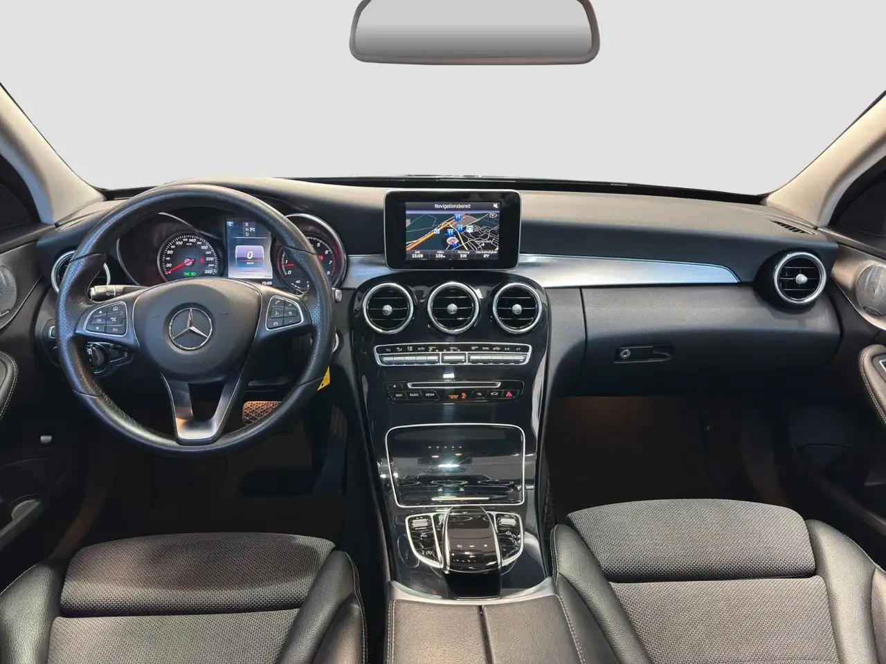 Mercedes-Benz C 200 Berline — photo 13 sur 36