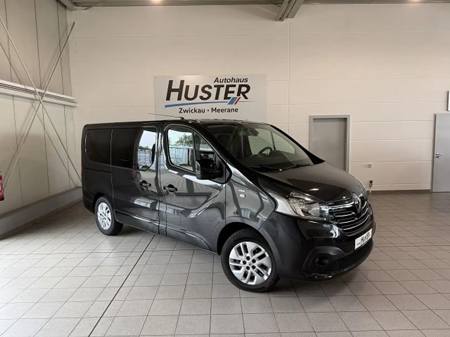 Renault Trafic Energy SpaceClass L1H1 1,6 dCi *STHZ* Schwarz - 2