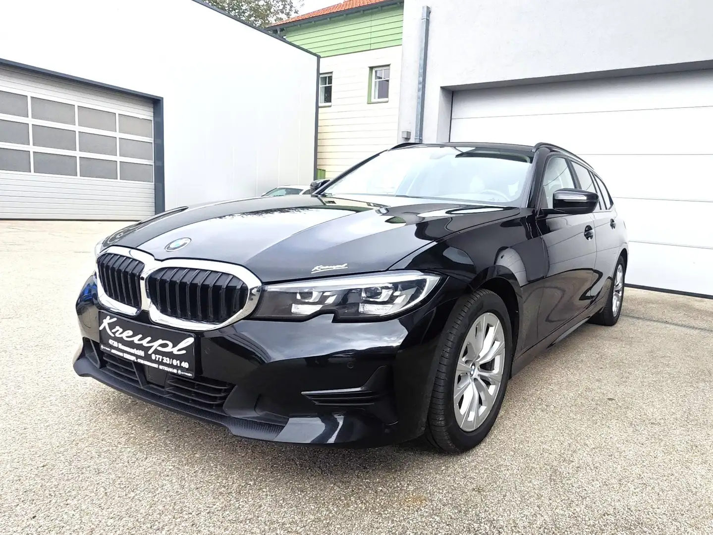 BMW 320 d xDrive Advantage Automatik, Erstbesitz, NP €58.569,- Schwarz - 1