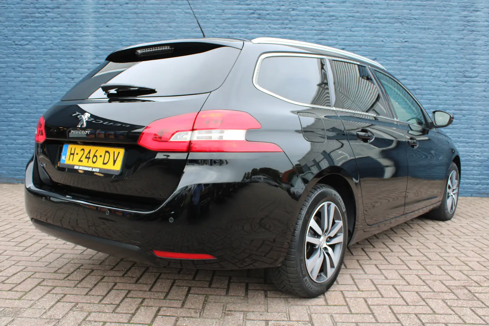 Peugeot 308 SW 1.2 PureTech Blue Lease Premium Noir - 2