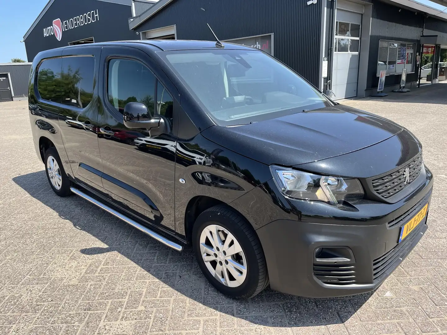 Peugeot Partner 1.5 BlueHDI Asphalt Long 131pk | Automaat Zwart - 2