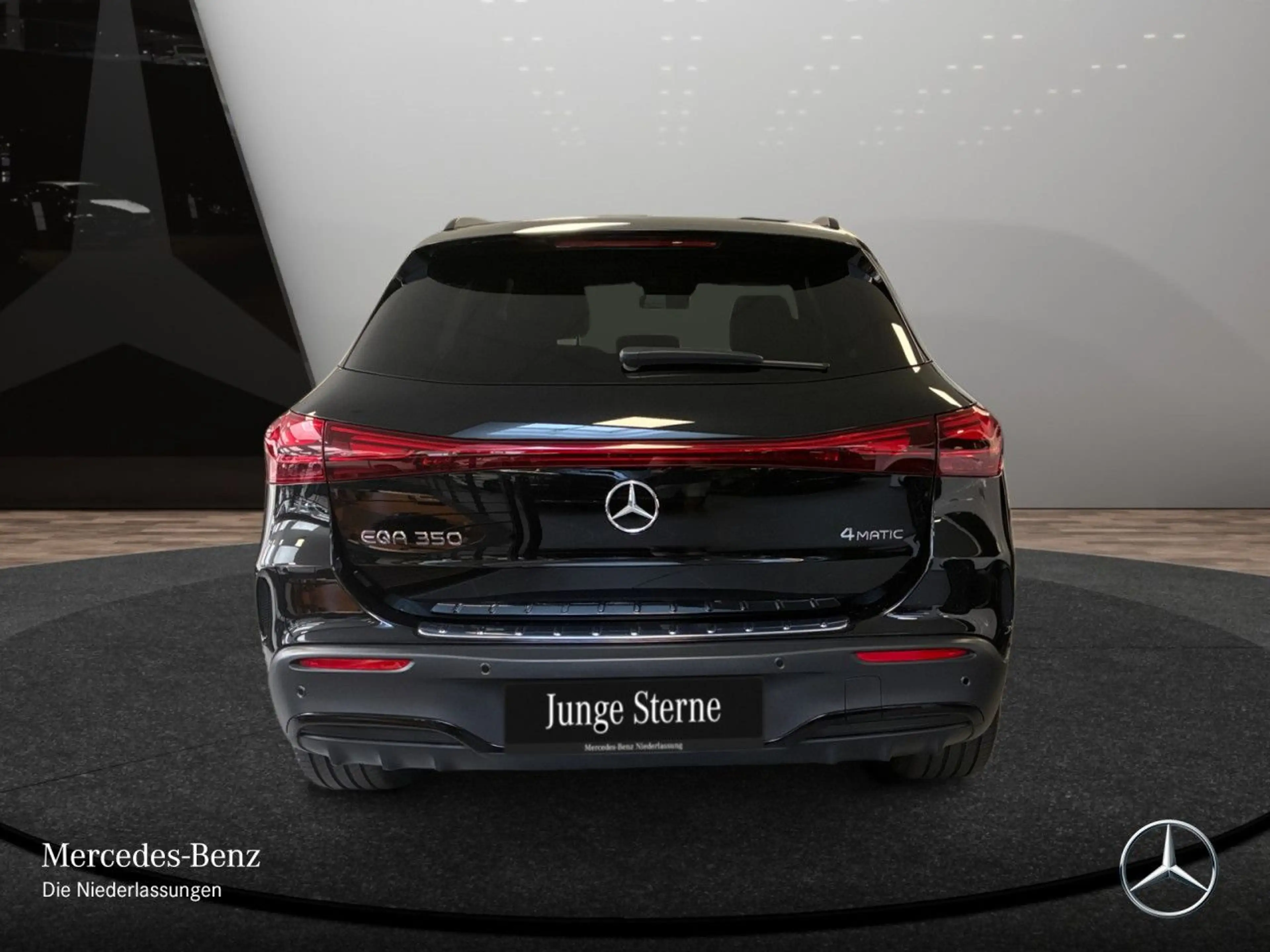 Mercedes-Benz EQA 350 4M AMG+NIGHT+ADVANCED+AHK+360+SPUR — photo 9