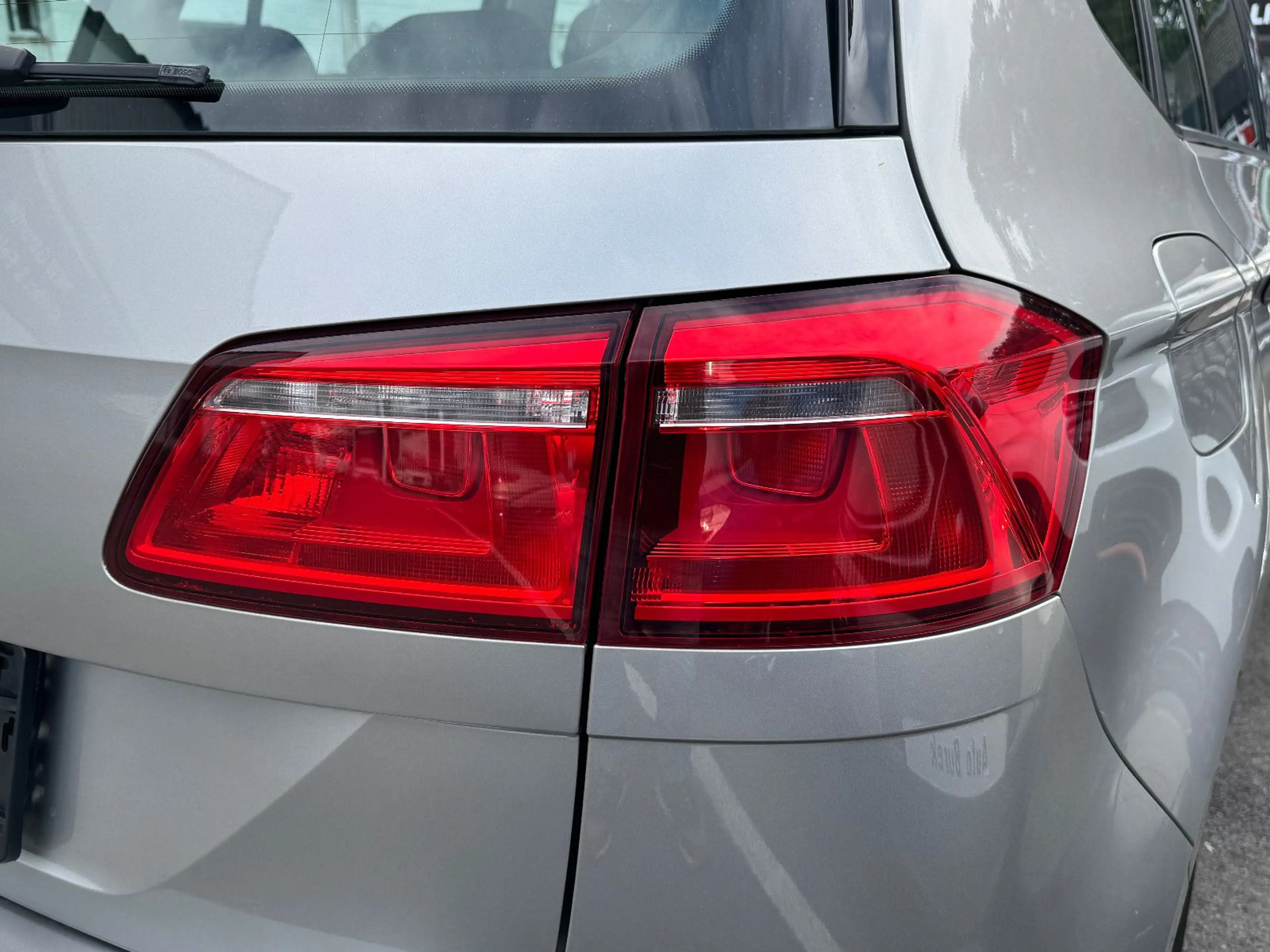Volkswagen Golf Sportsvan Xenon AHK Stdhzg Shz Klima PDC 16 — photo 8