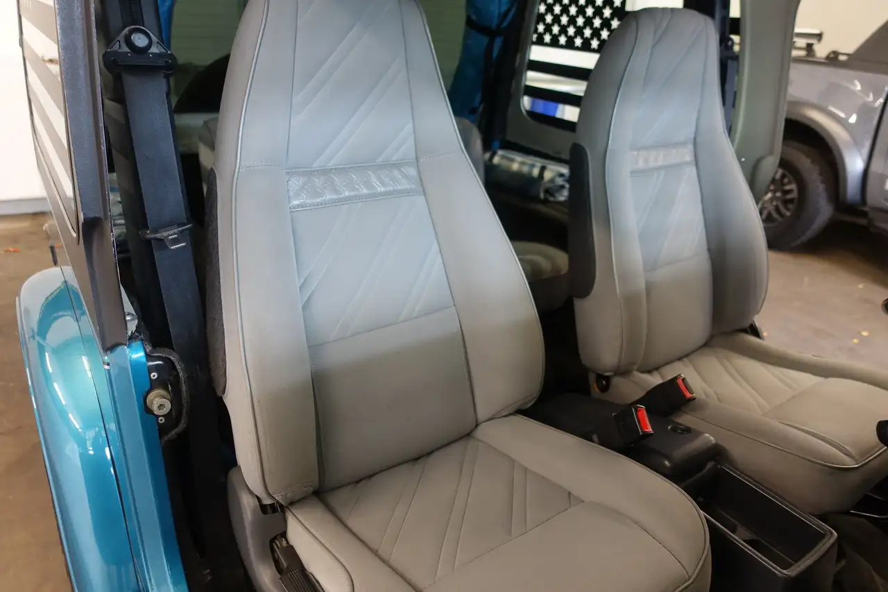 Jeep Wrangler 2,5 Base HardTop, foto 12
