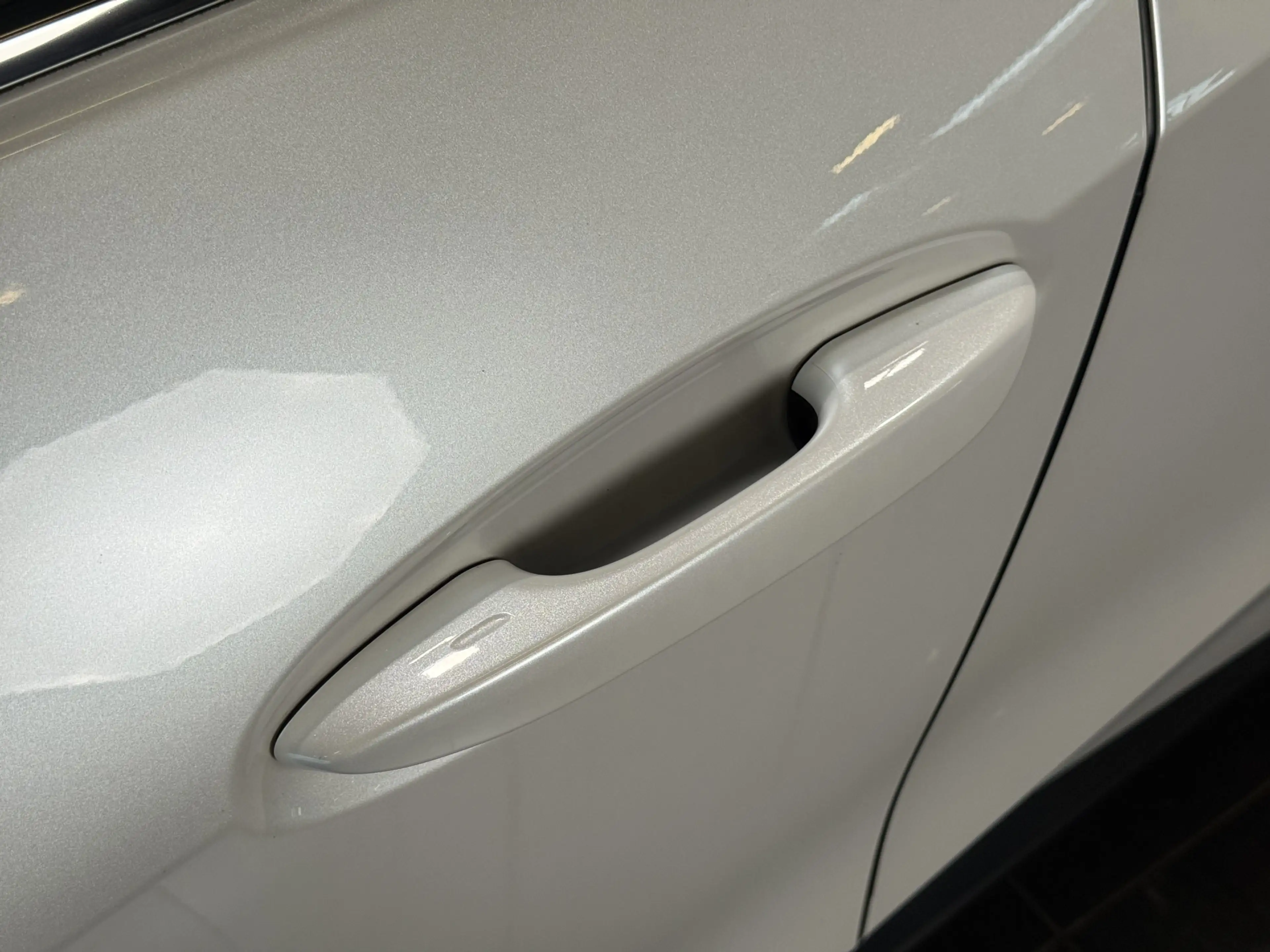 Lexus UX 250h Preference Line — photo 5