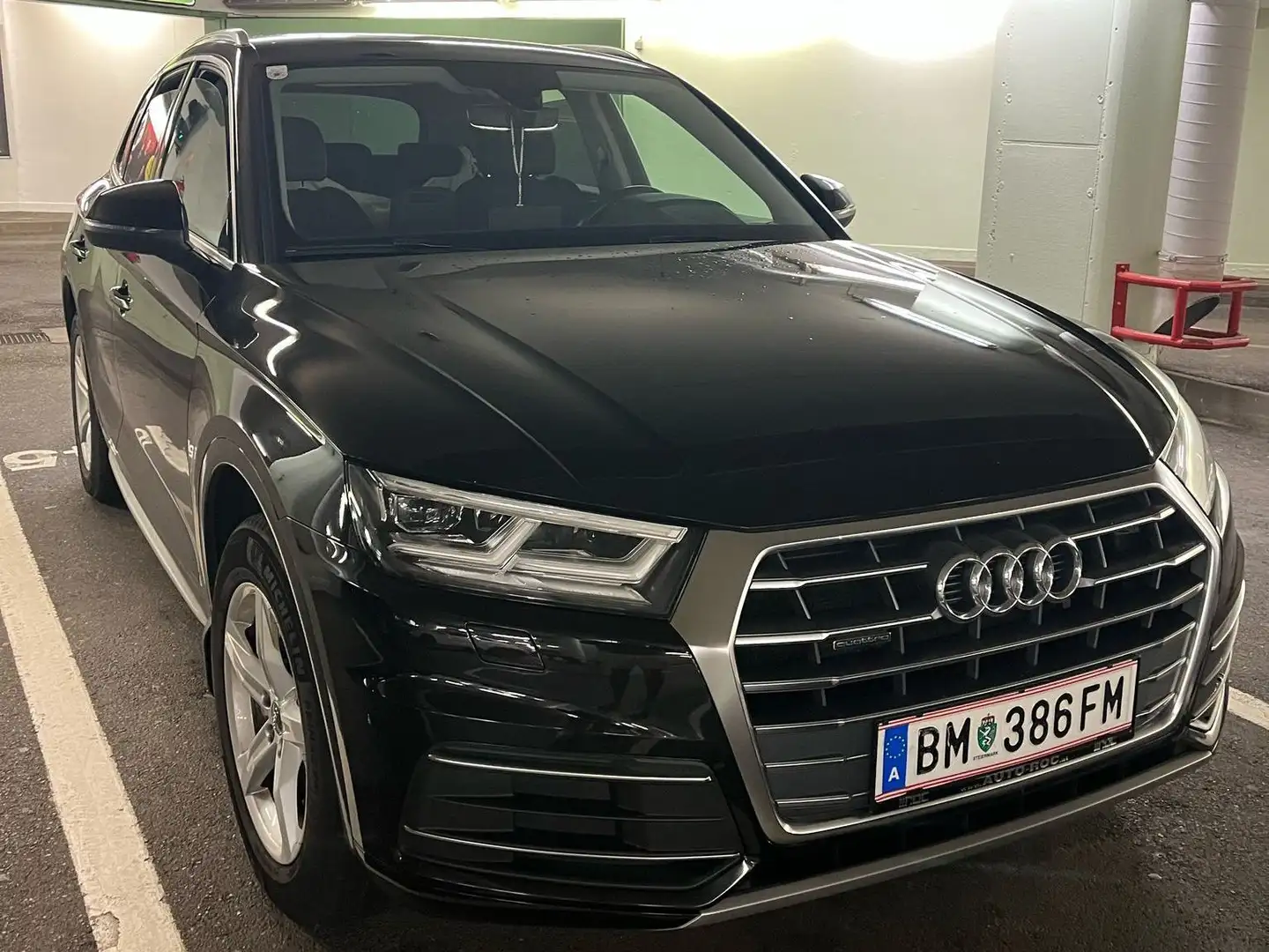 Audi Q5 Schwarz - 2