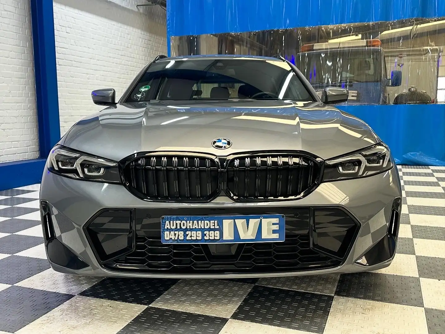 BMW 330 330i Touring xDrive Aut. **M-sport** Gris - 2