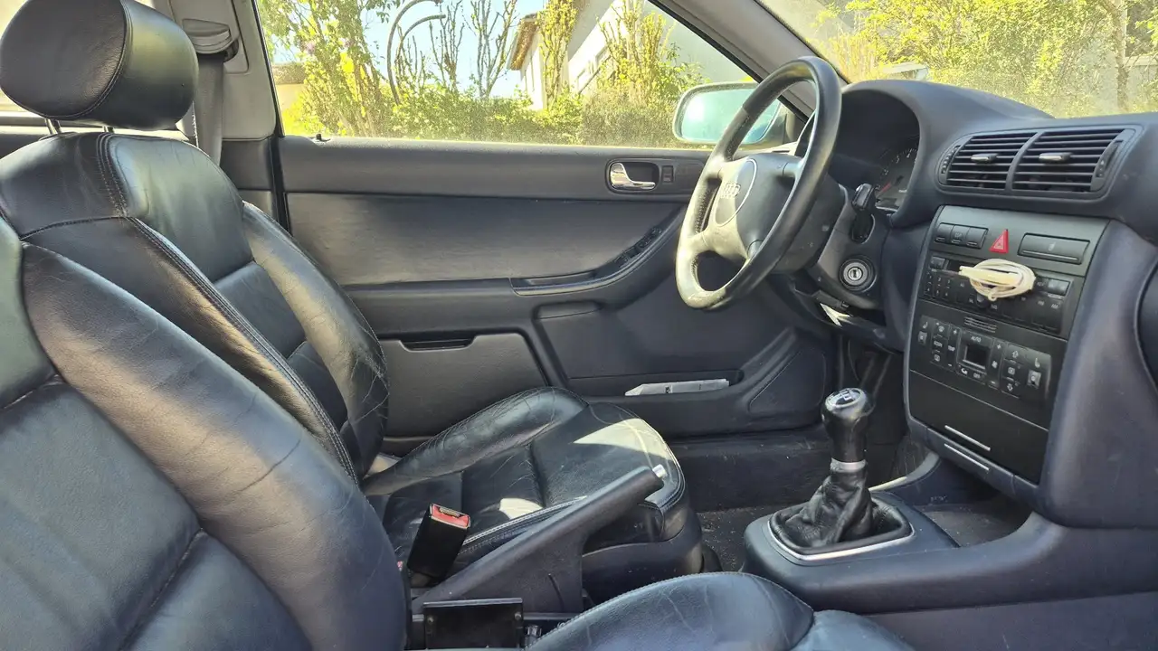 Audi A3 1.6, foto 8