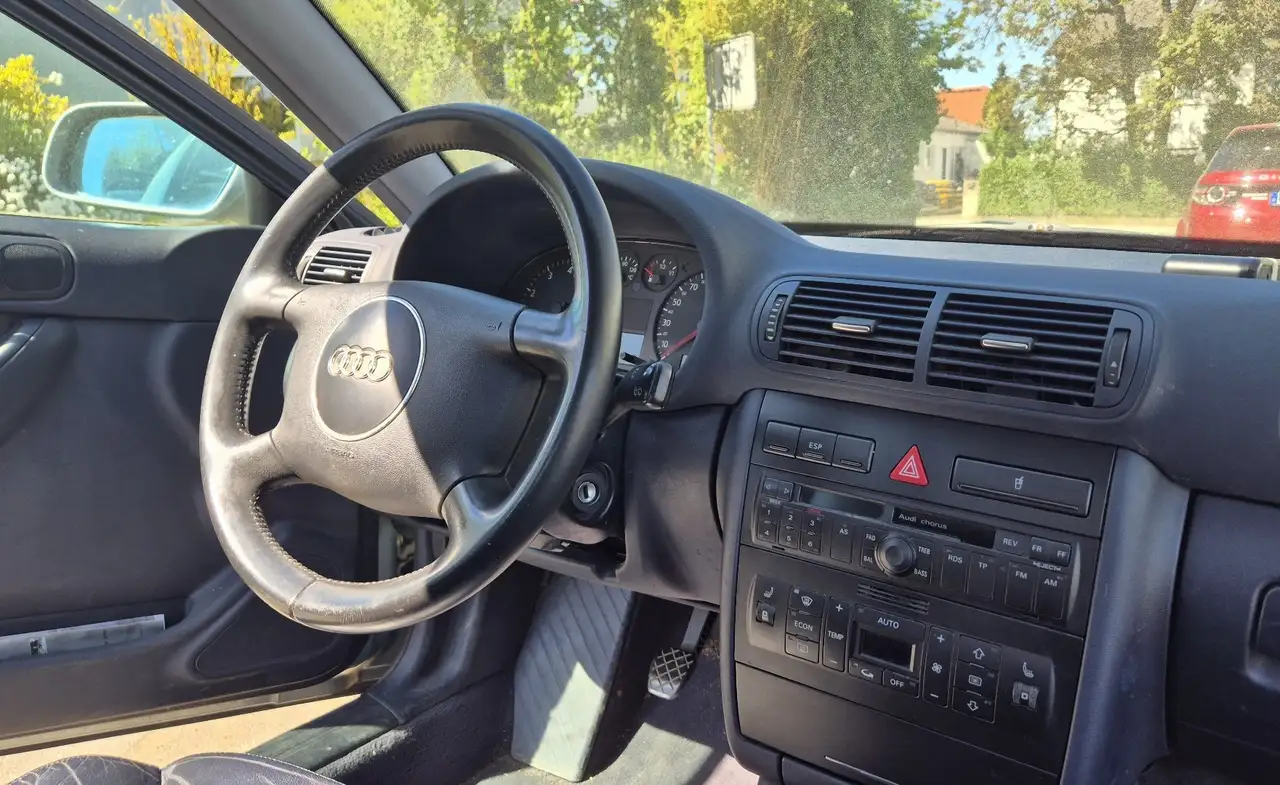 Audi A3 1.6, foto 4