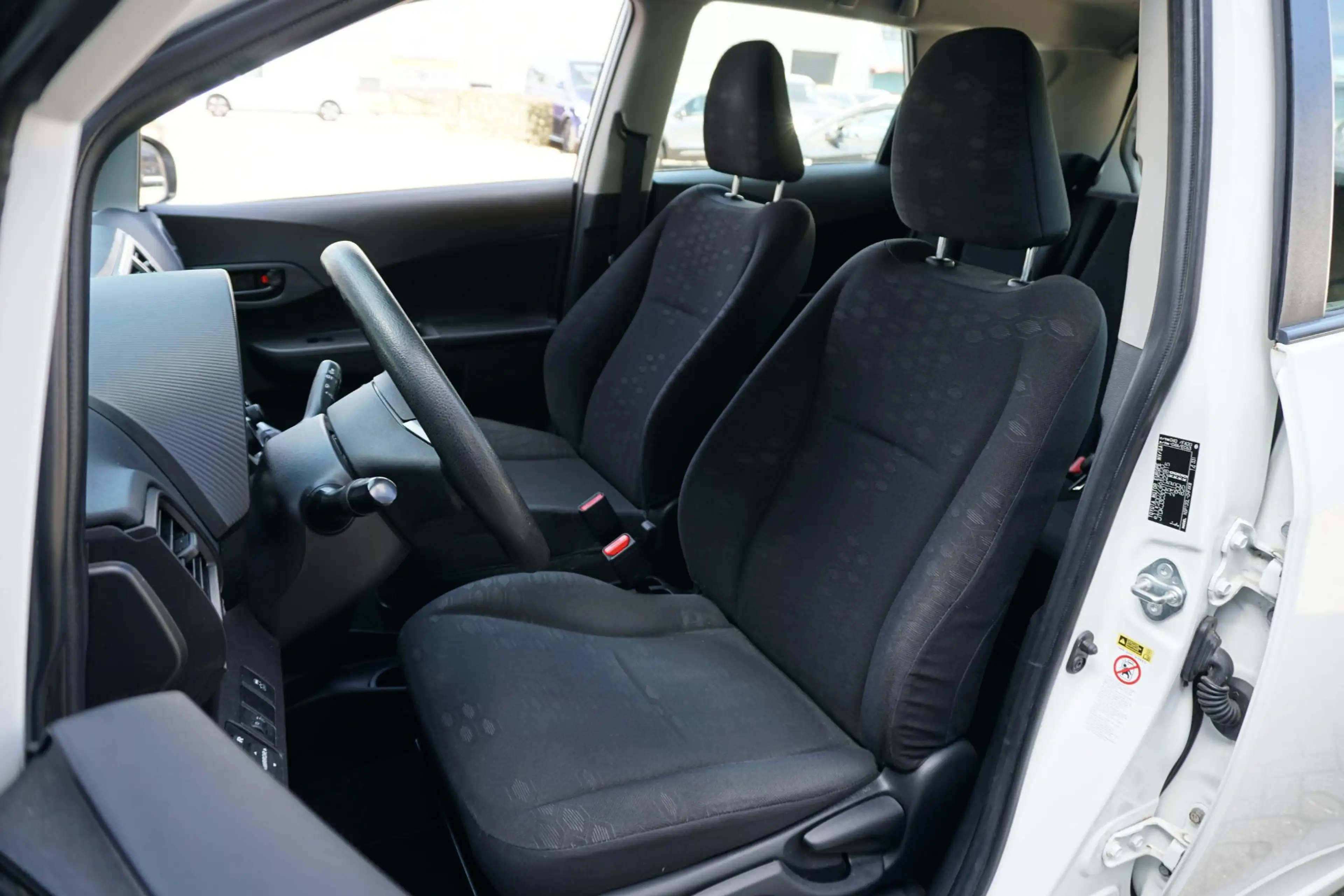 Toyota Verso-S 1.3 VVT-i Comfort *DEALER ONDERHOUDEN* + AIRCO — photo 7
