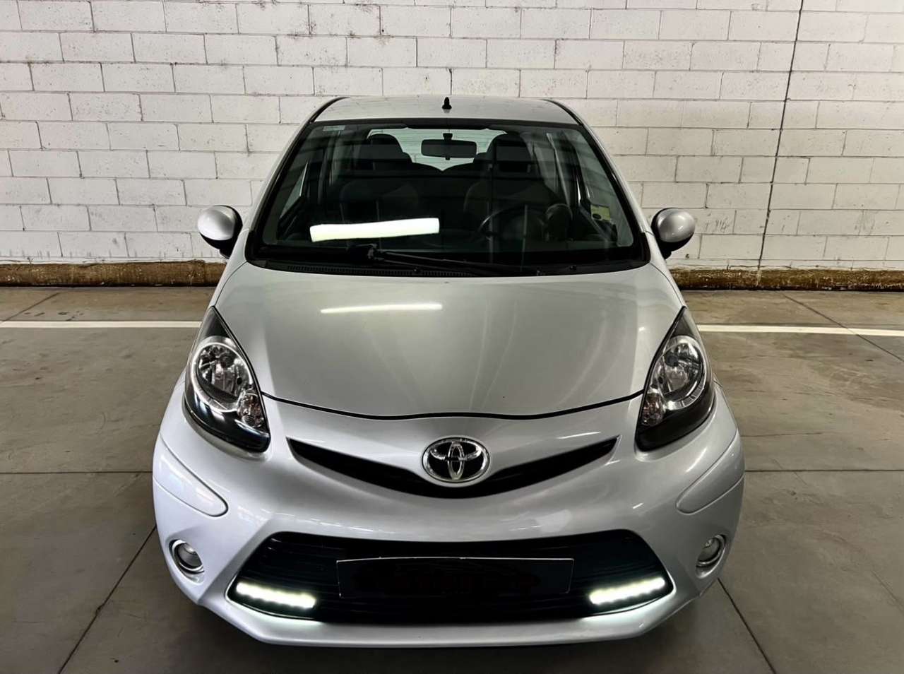 Toyota Aygo Aygo I 2012 3p 1.0 Orange connect (tobasco)