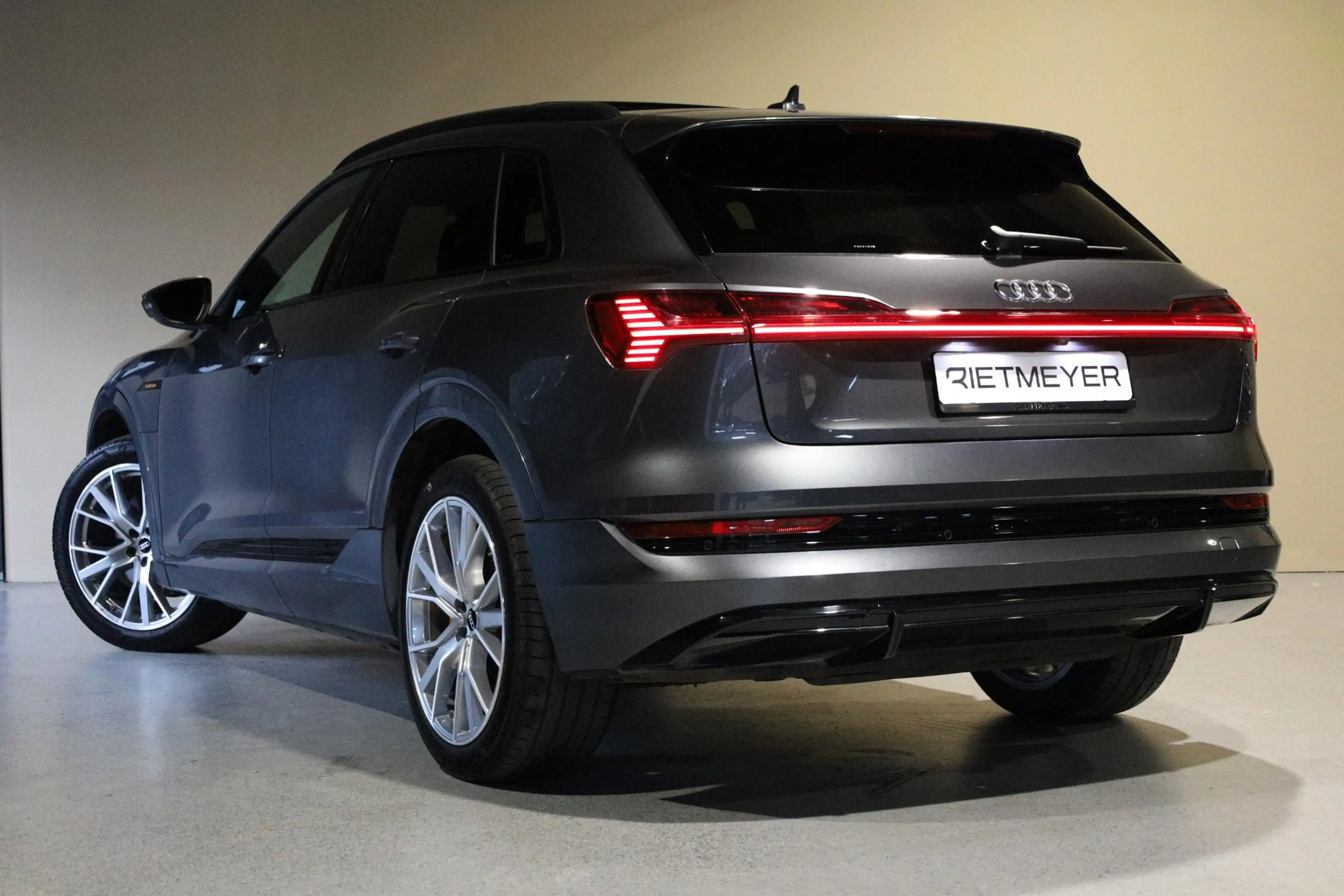 Audi e-tron 55 quattro S Line |Panorama dak |Head-Up |Stoelver — photo 10