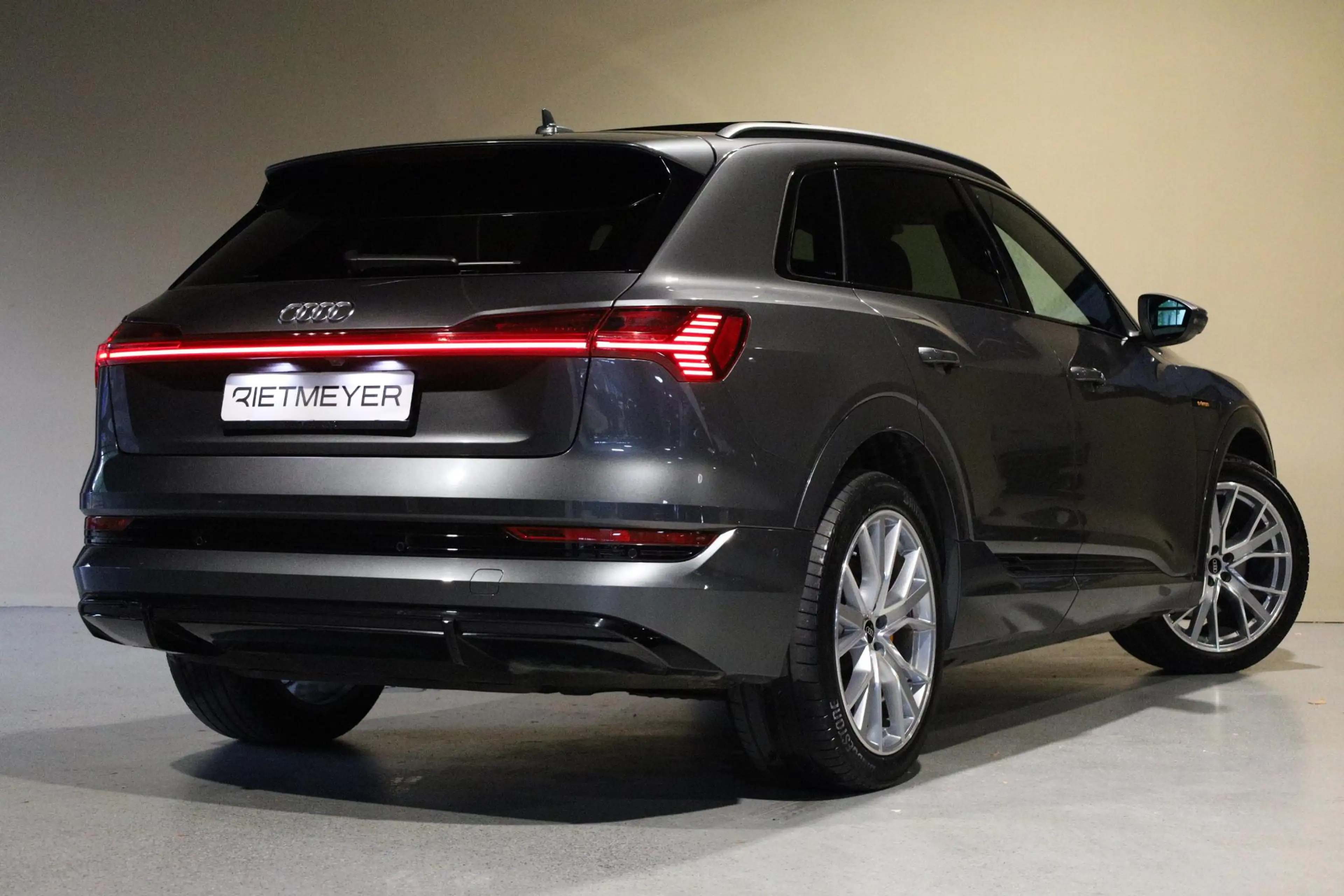 Audi e-tron 55 quattro S Line |Panorama dak |Head-Up |Stoelver — photo 13