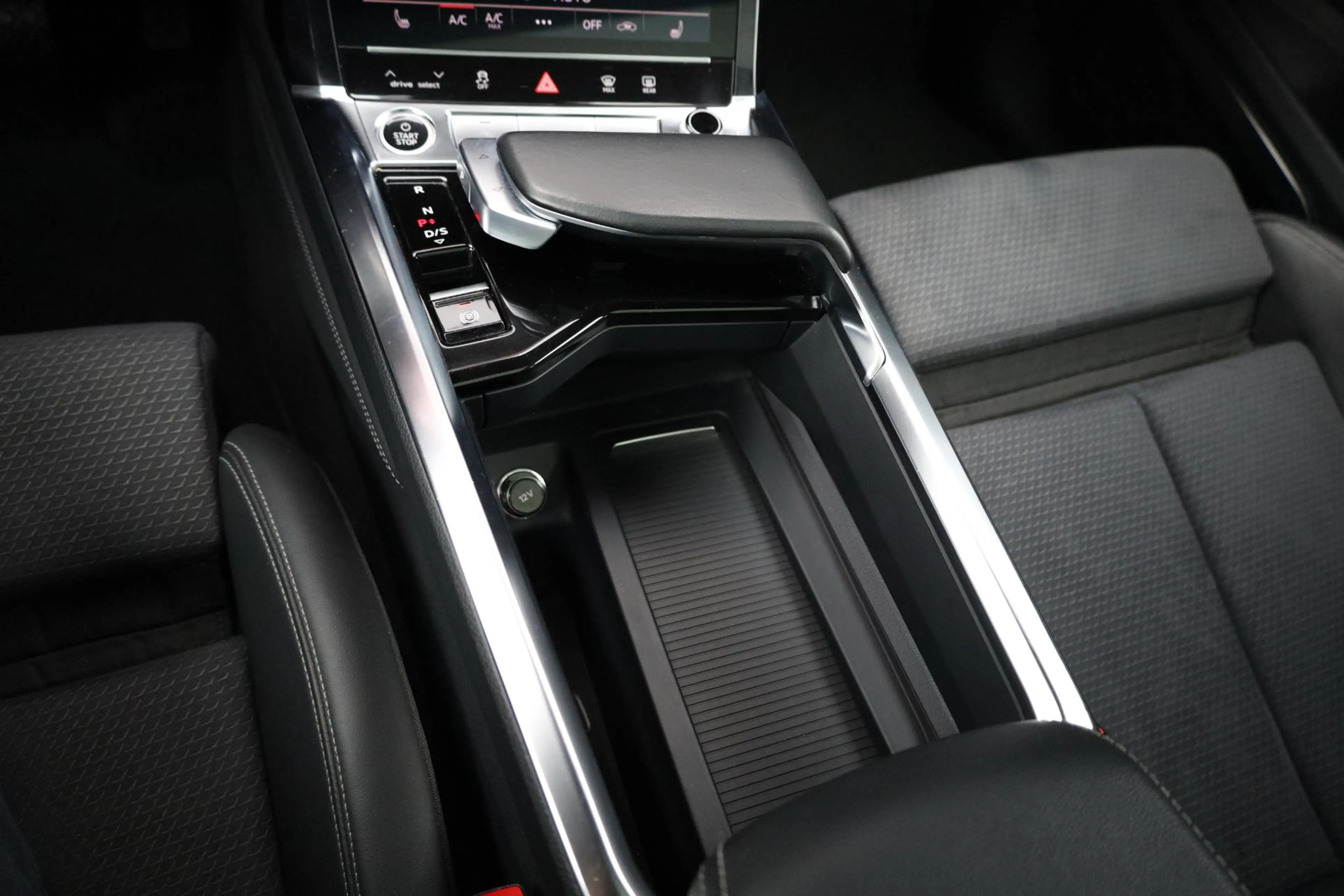 Audi e-tron 55 quattro S Line |Panorama dak |Head-Up |Stoelver — photo 31