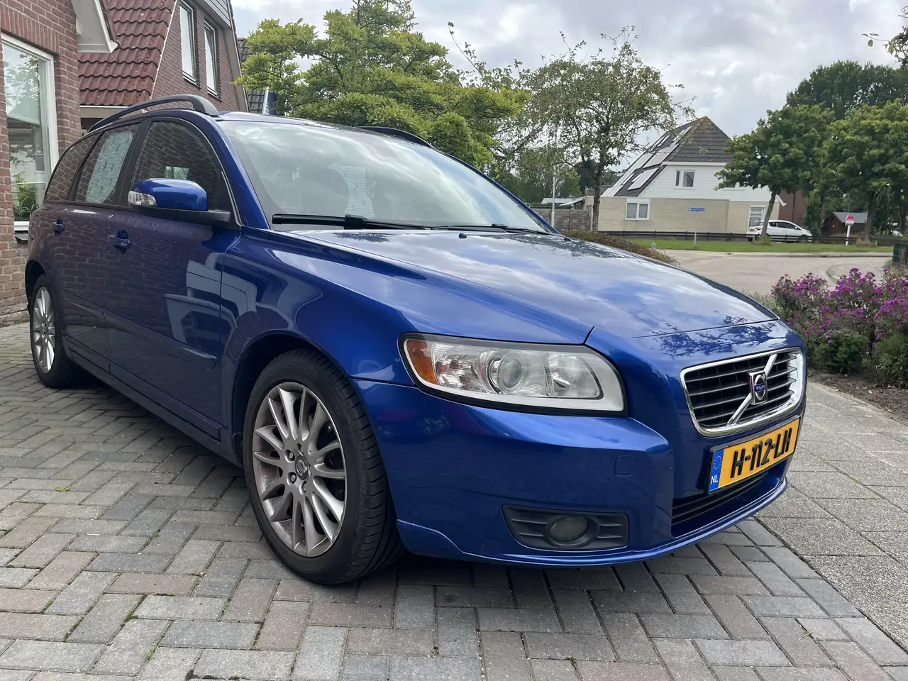 Volvo V50