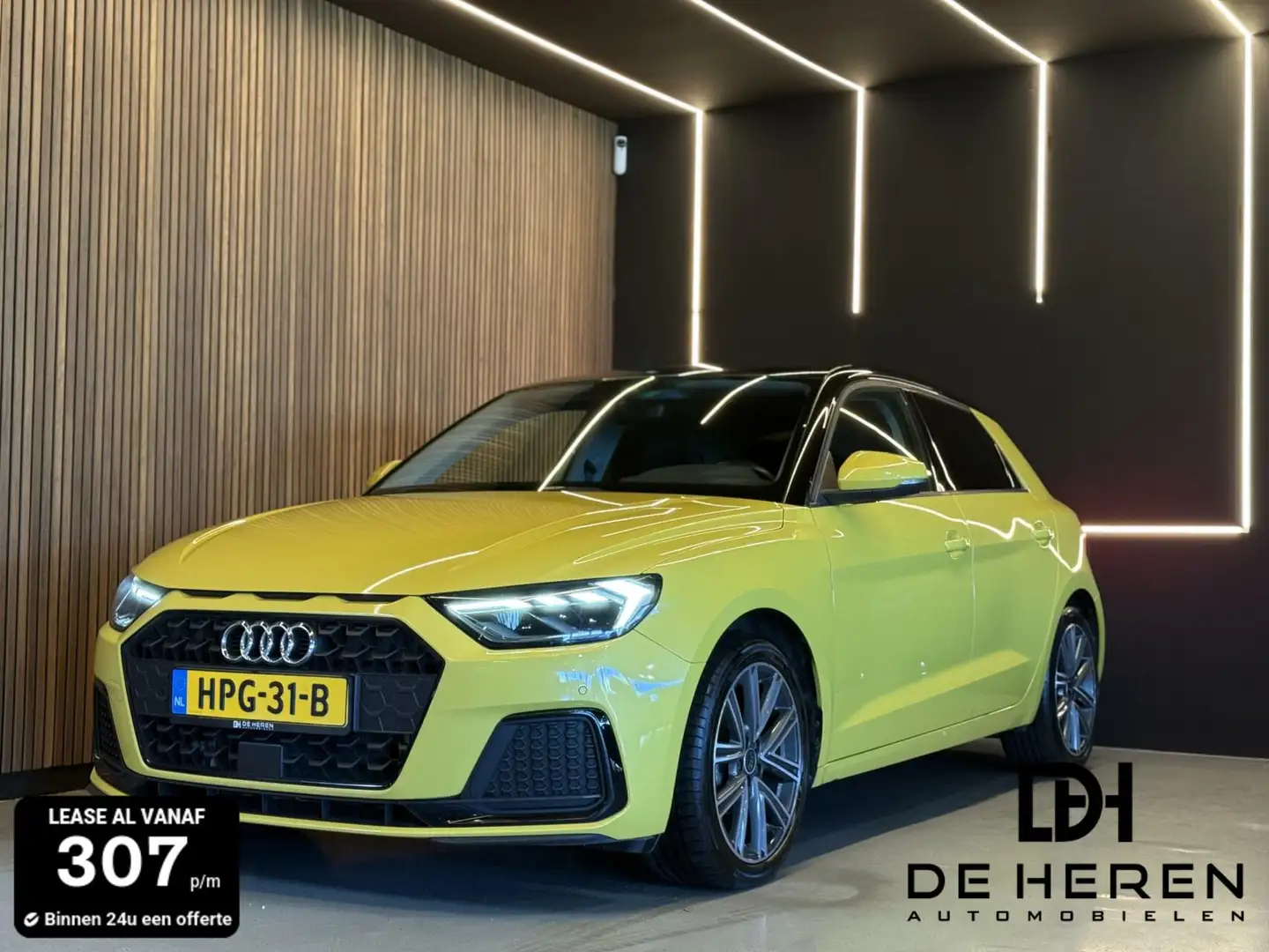 Audi A1 Sportback 25 TFSI Pro Line Matrix LED S-line Geel - 1