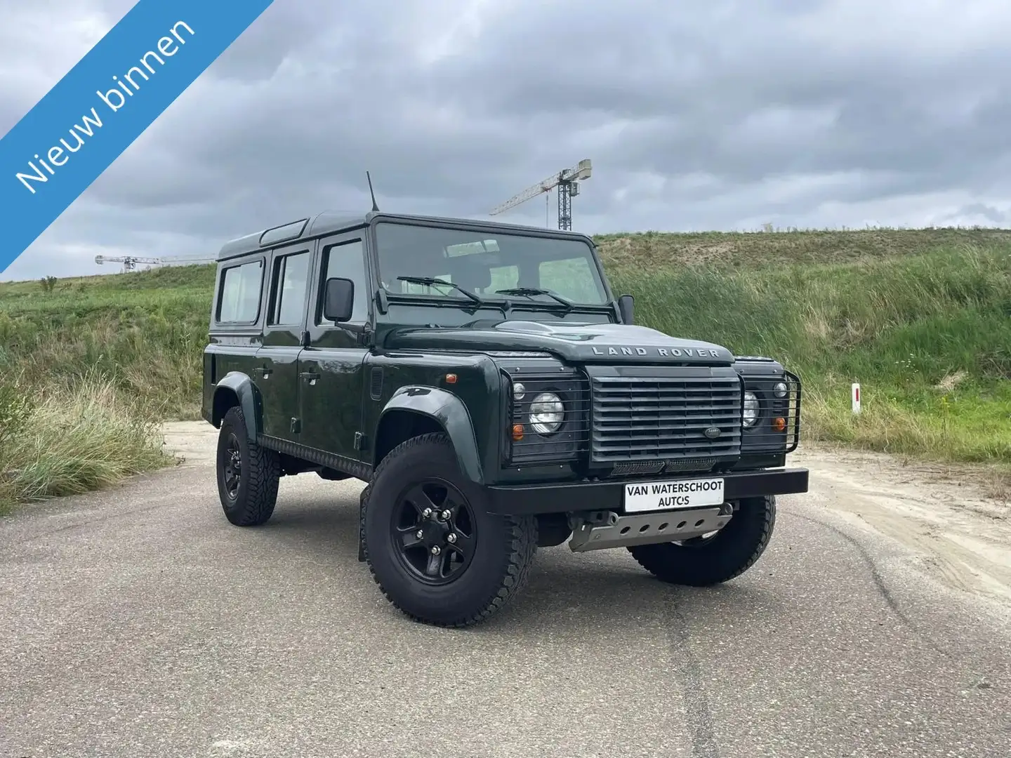 Land Rover Defender 2.2 D SW 110" XTech - 1